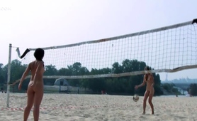 dashing-young-nudist-chicks-have-fun-at-the-beach