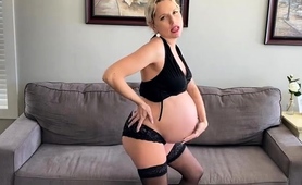 pregnant-blonde-housewife-showing-off-her-sexy-curves