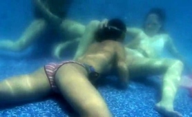 Underwater Lesbian Threeway Fun With Naughty Young Babes